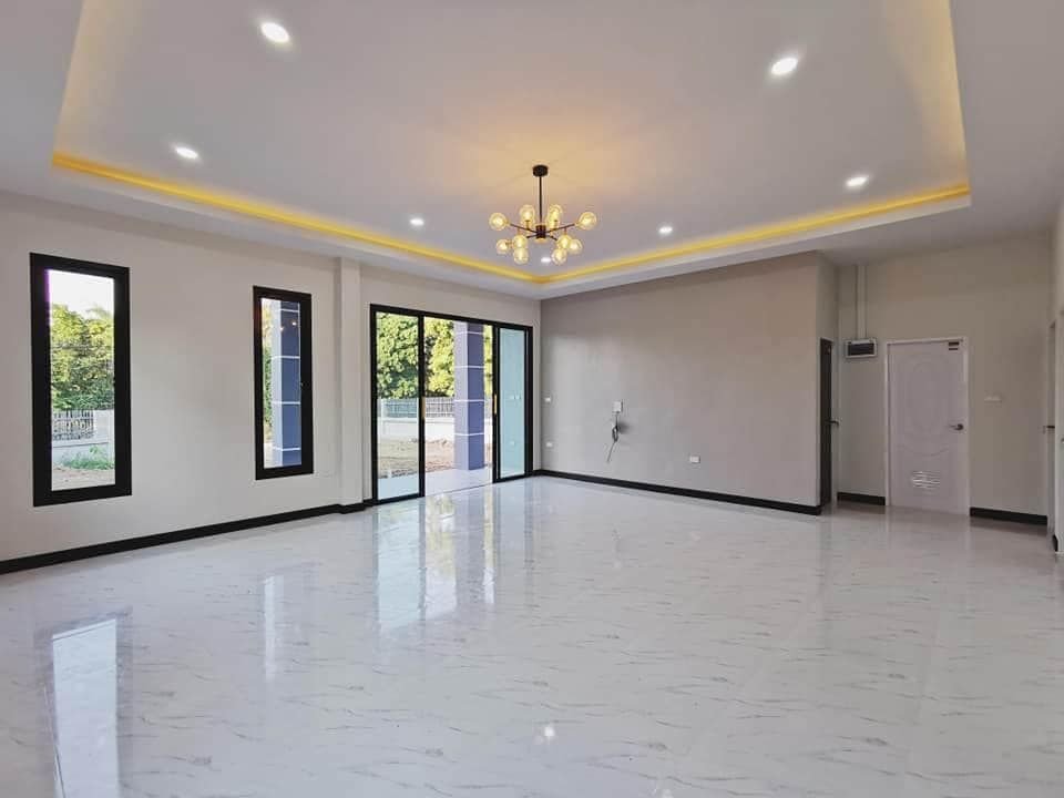 أسعار أصباغ الدمام 2025: كم يكلف المتر؟ جدول شامل لتكاليف الطلاء الداخلي والخارجي